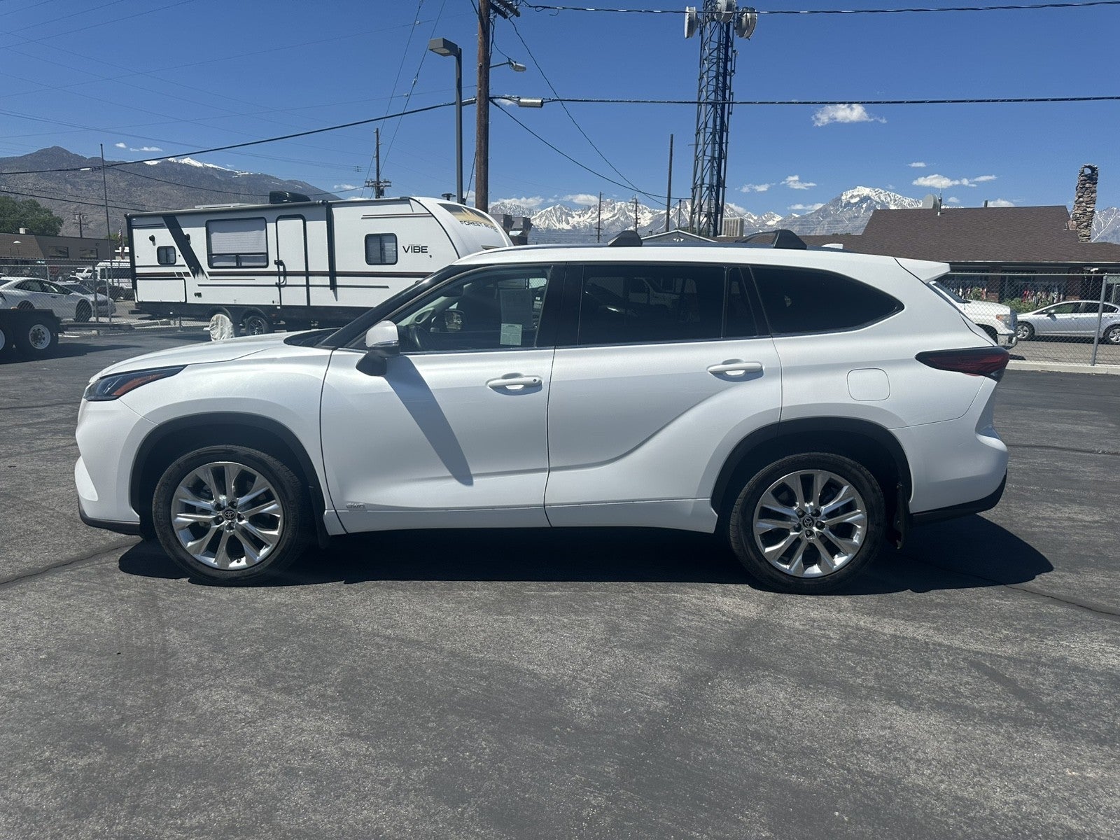 2022 Toyota Highlander Hybrid Limited