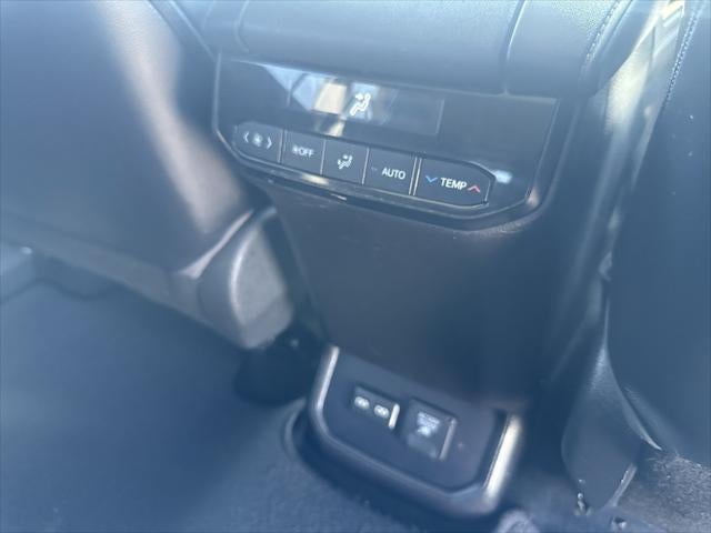 2022 Toyota Highlander Hybrid Limited