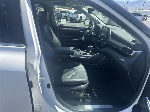 2022 Toyota Highlander Hybrid Limited