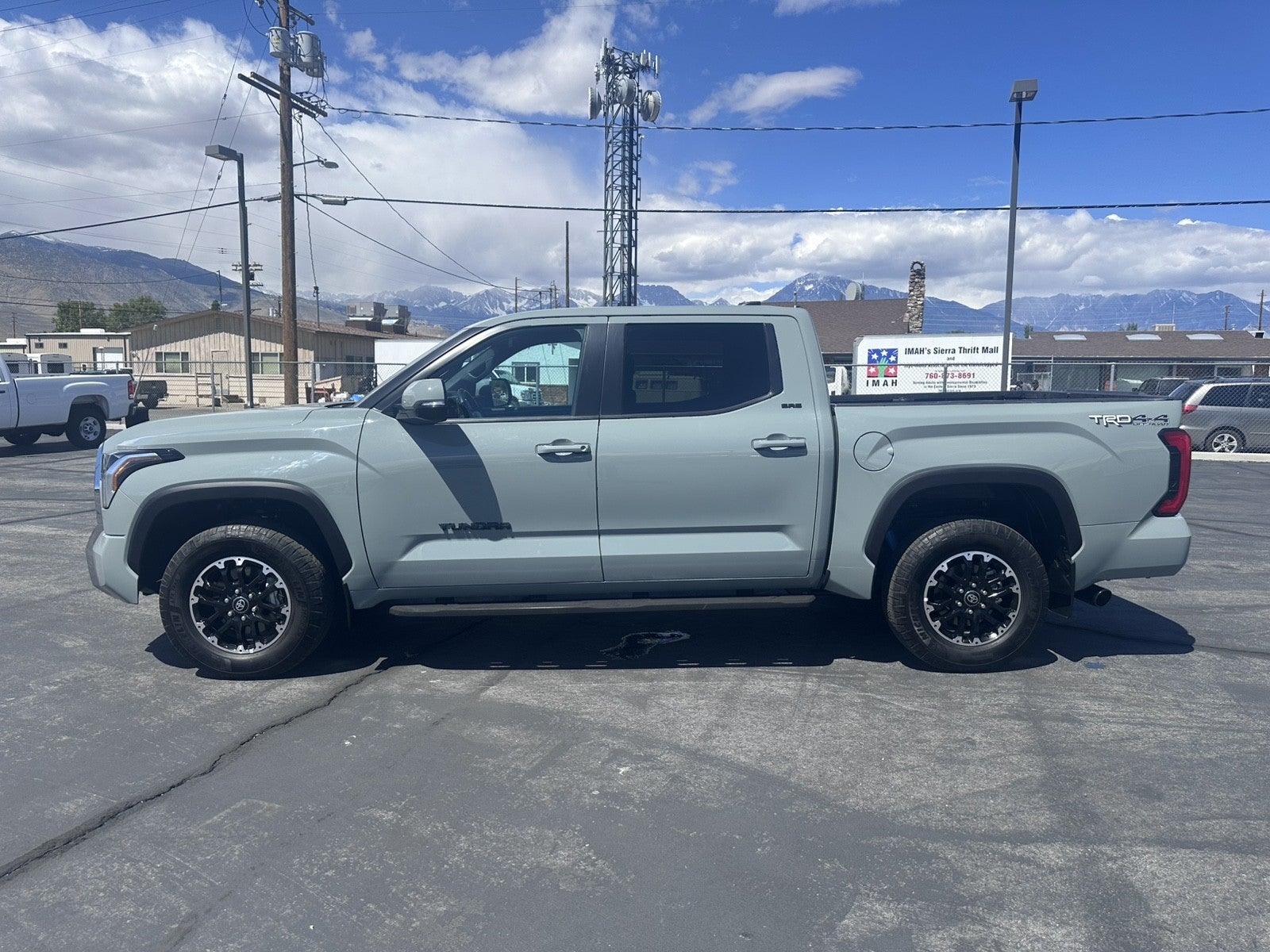 2025 Toyota Tundra 4WD SR5