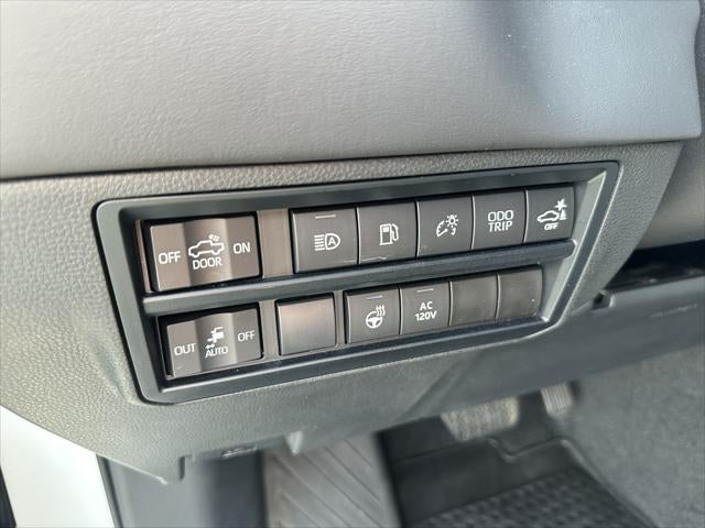 2023 Toyota Tundra 4WD Platinum Hybrid