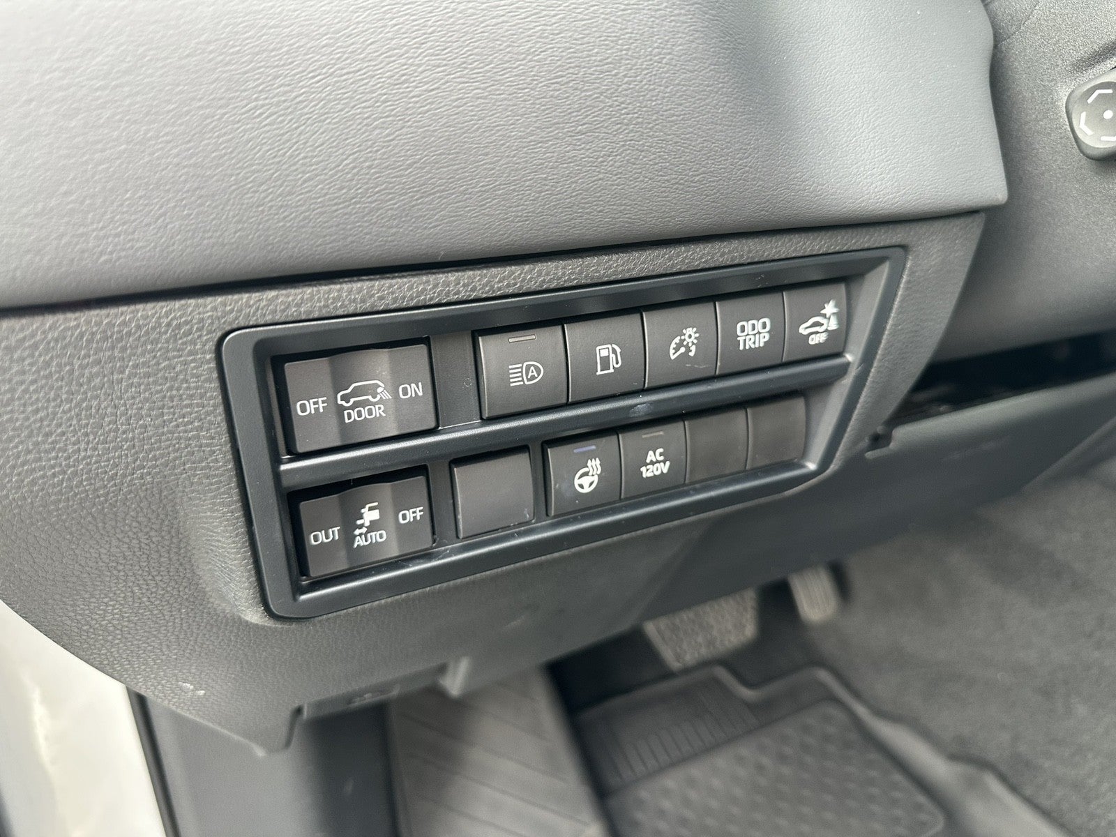 2023 Toyota Sequoia Platinum