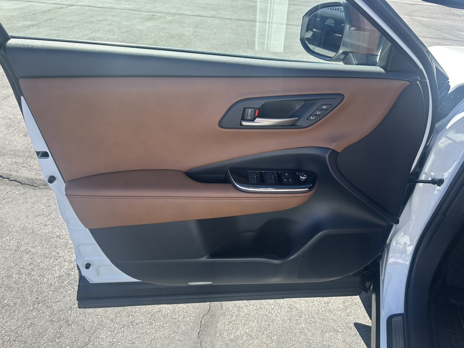 2025 Toyota Crown Signia Limited