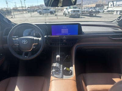 2025 Toyota Crown Signia Limited