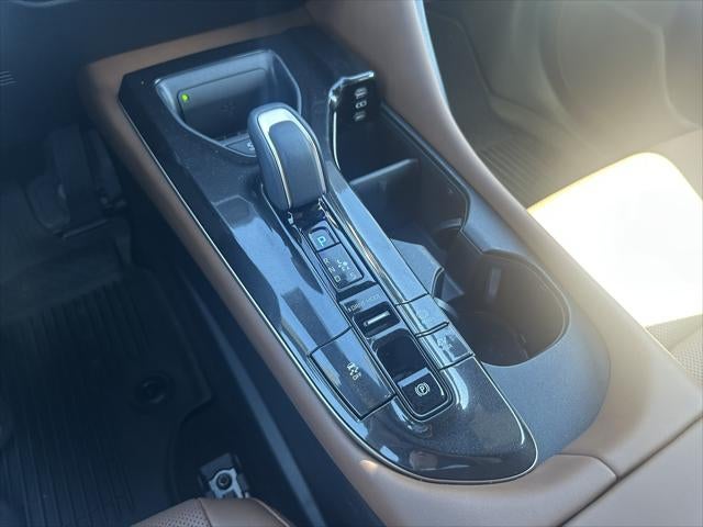 2025 Toyota Crown Signia Limited