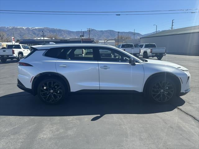 2025 Toyota Crown Signia Limited