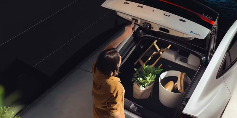 The trunk capacity of a 2024 Toyota Prius near Bishop, CA